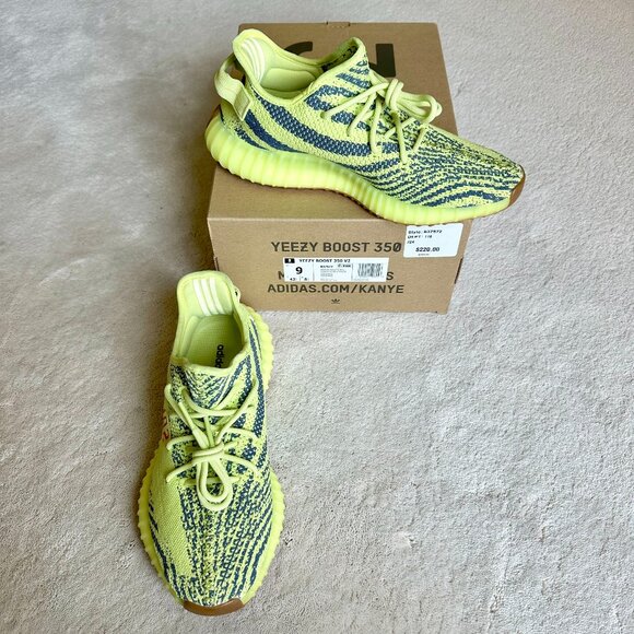 RARE Authentic YEEZY BOOST 350 V2 ‘SEMI FROZEN YELLOW’ B37572 SNEAKERS Size 9 US - Picture 1 of 10